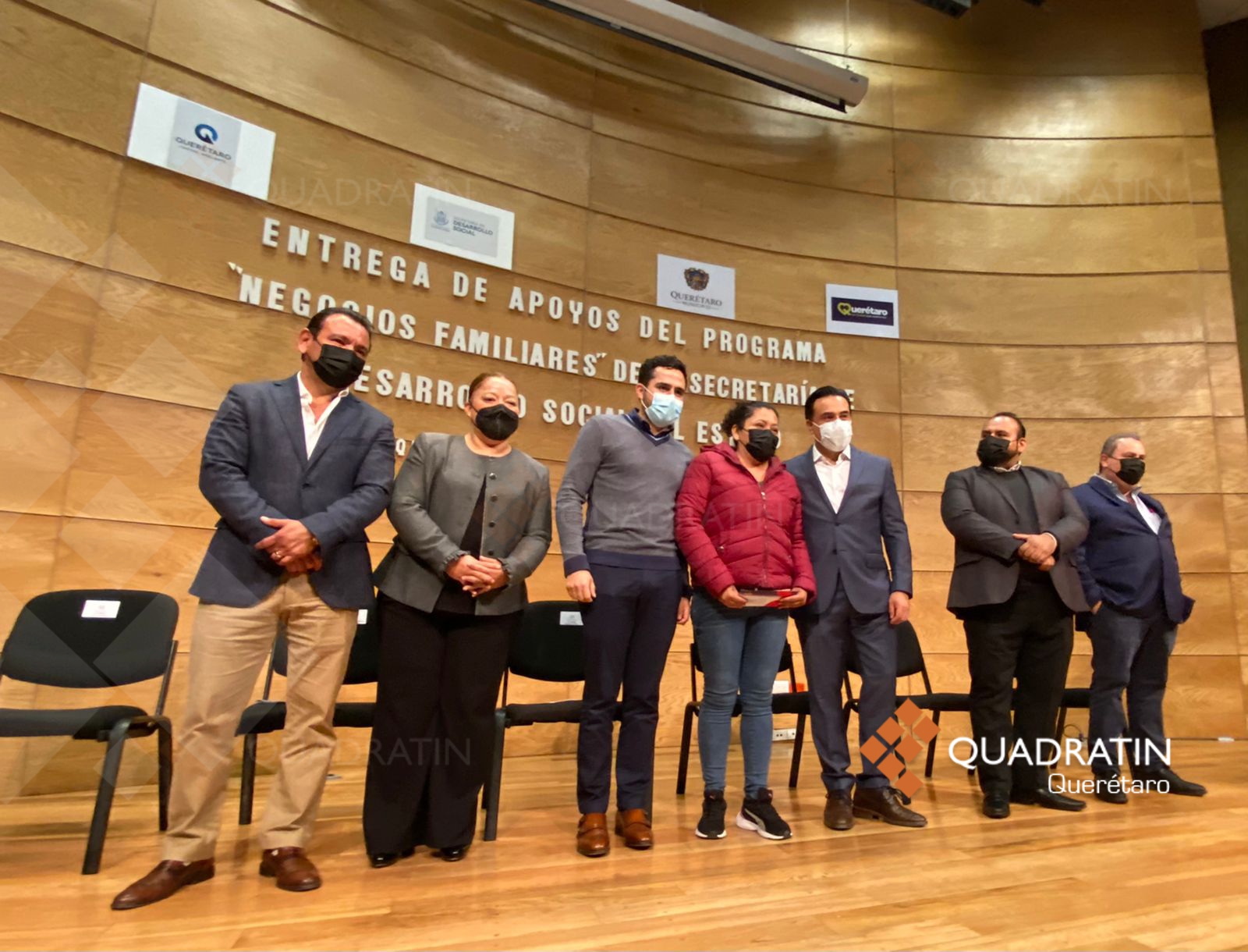 Sedesoq Entrega 684 Apoyos A Negocios Familiares En La Capital