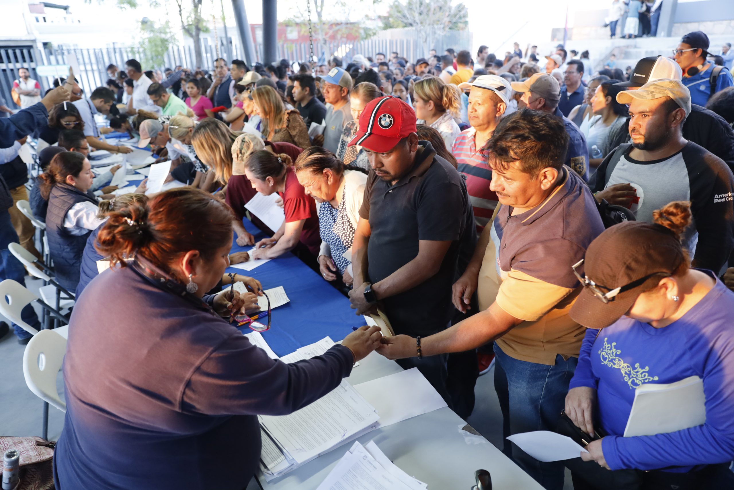 Entrega Corregidora Contratos De Agua Potable A Colonias