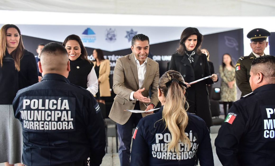 Se Graduaron Polic As De Corregidora Como Tsu En Seguridad P Blica