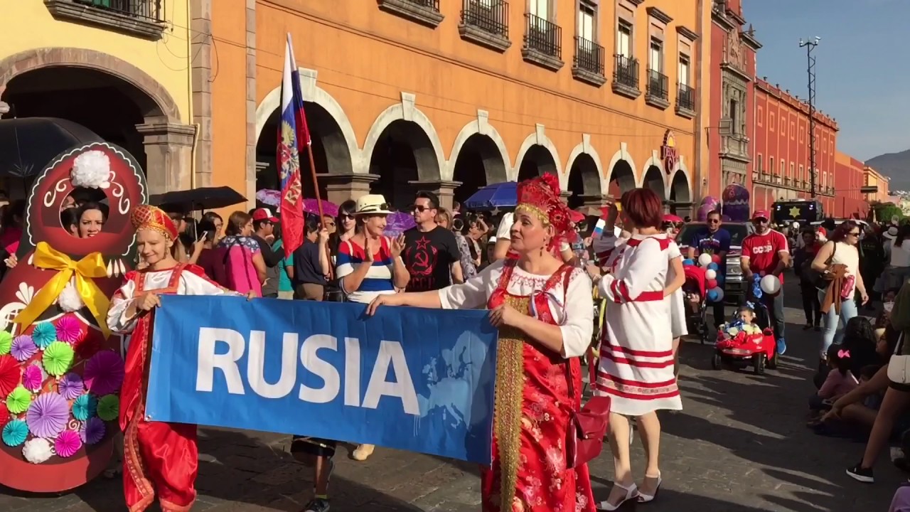 Regresa Luego De A Os Caravana Del Festival De Comunidades Extranjeras