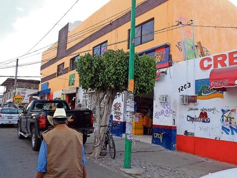 Adolescente es asegurado por agredir a mujer en Lomas de Casa ... - Quadratín Querétaro