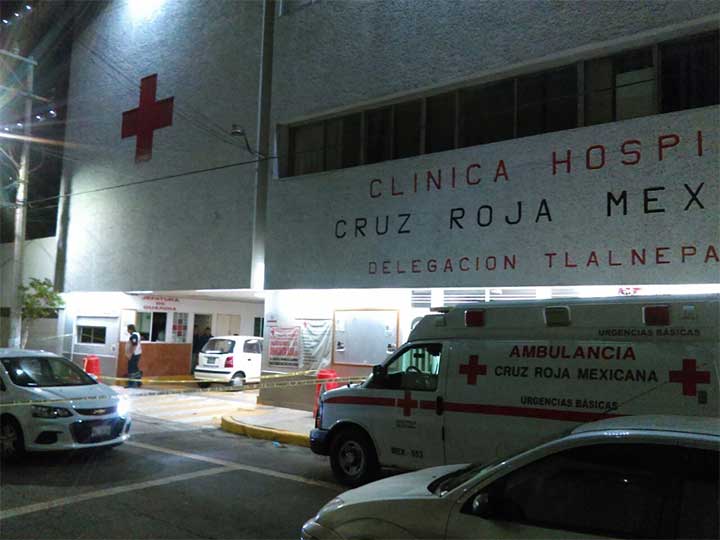 Comando intenta rescatar a lesionado en hospital de Tlalnepantla, Edomex