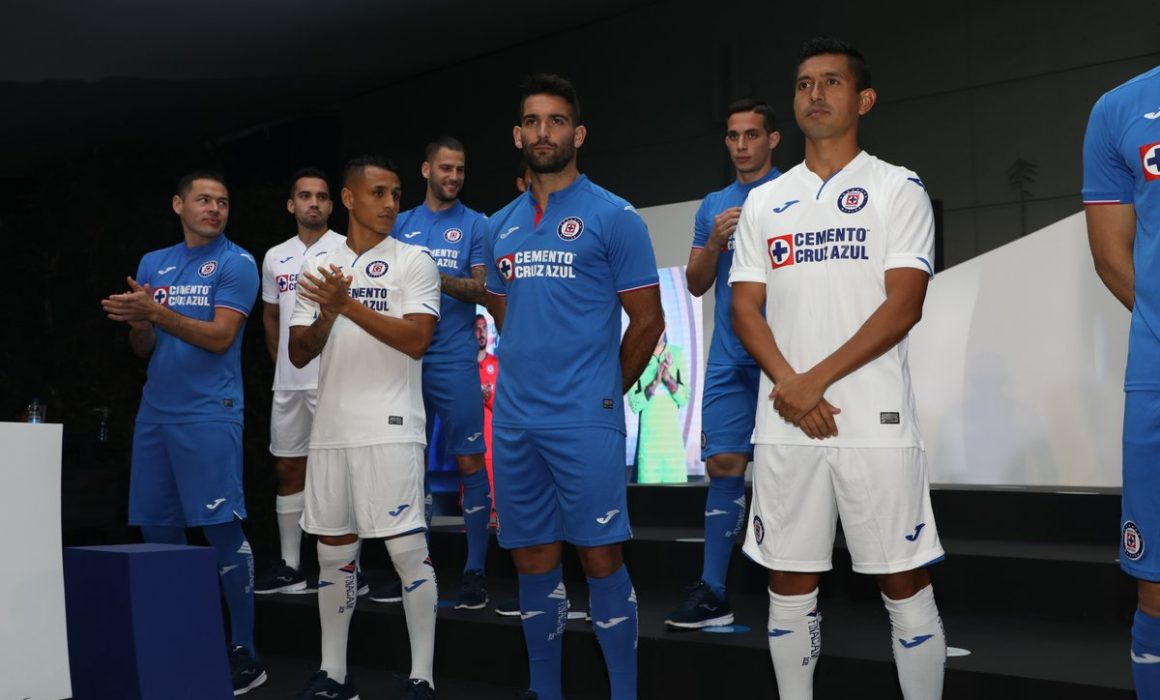 Presenta Cruz Azul Sus Nuevos Uniformes