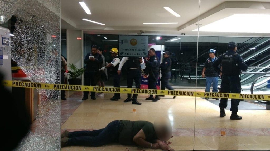 Balacera en Plaza Bugambilias de Cuernavaca; ejecutan a uno