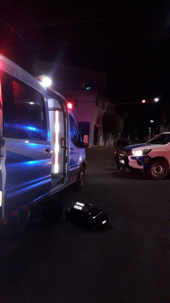 Se pasa el alto y choca patrulla de la SSPMSJR - Quadratin Querétaro
