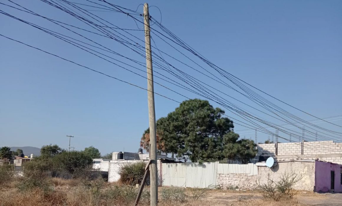 Vientos dejan sin luz a habitantes de El Carmen, El Marqués