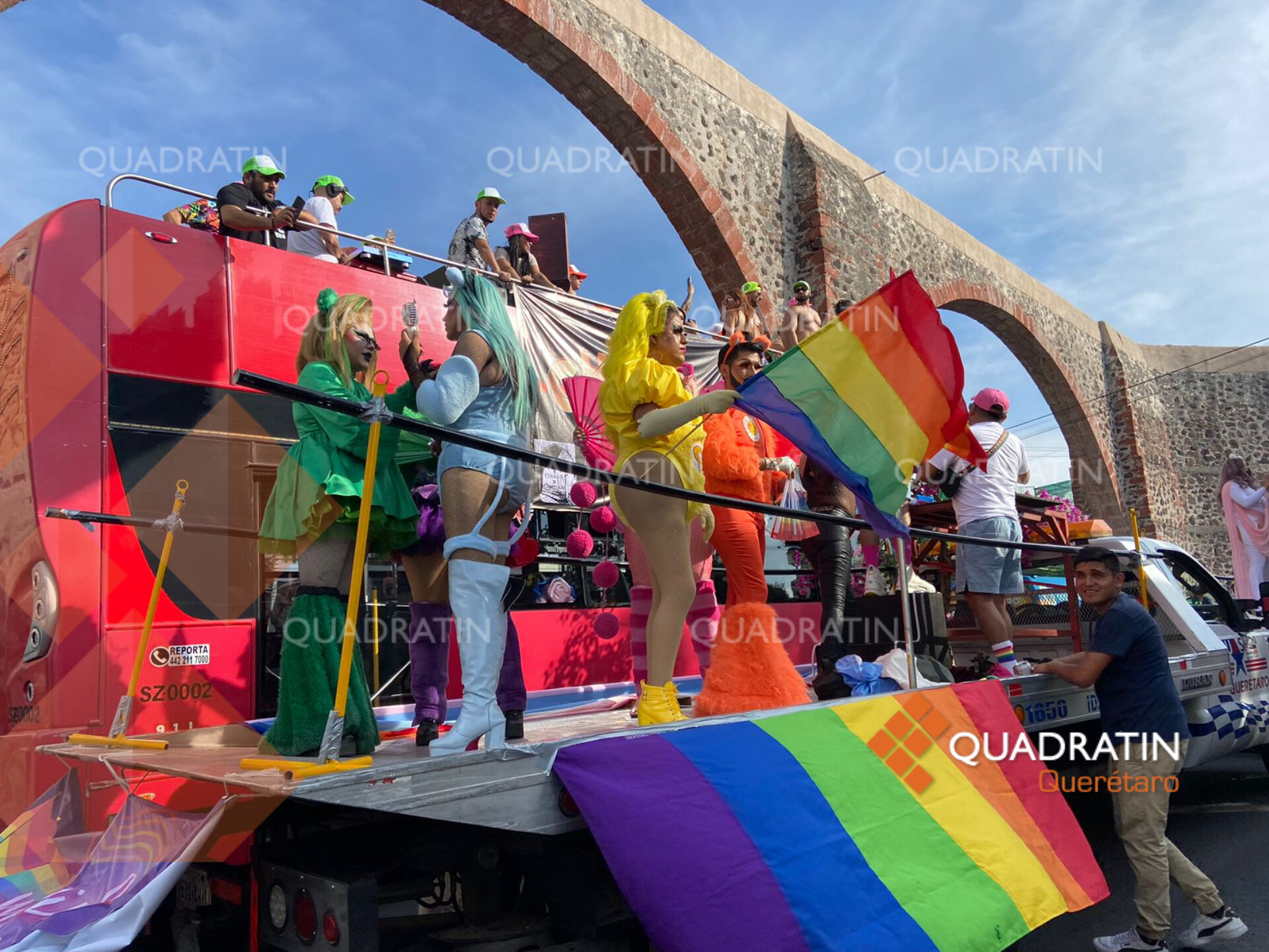 Realizan marcha orgullo y dignidad LGBT+