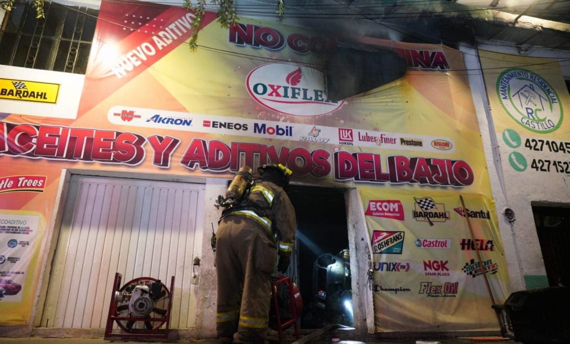 Se Incendia Comercio En Sjr