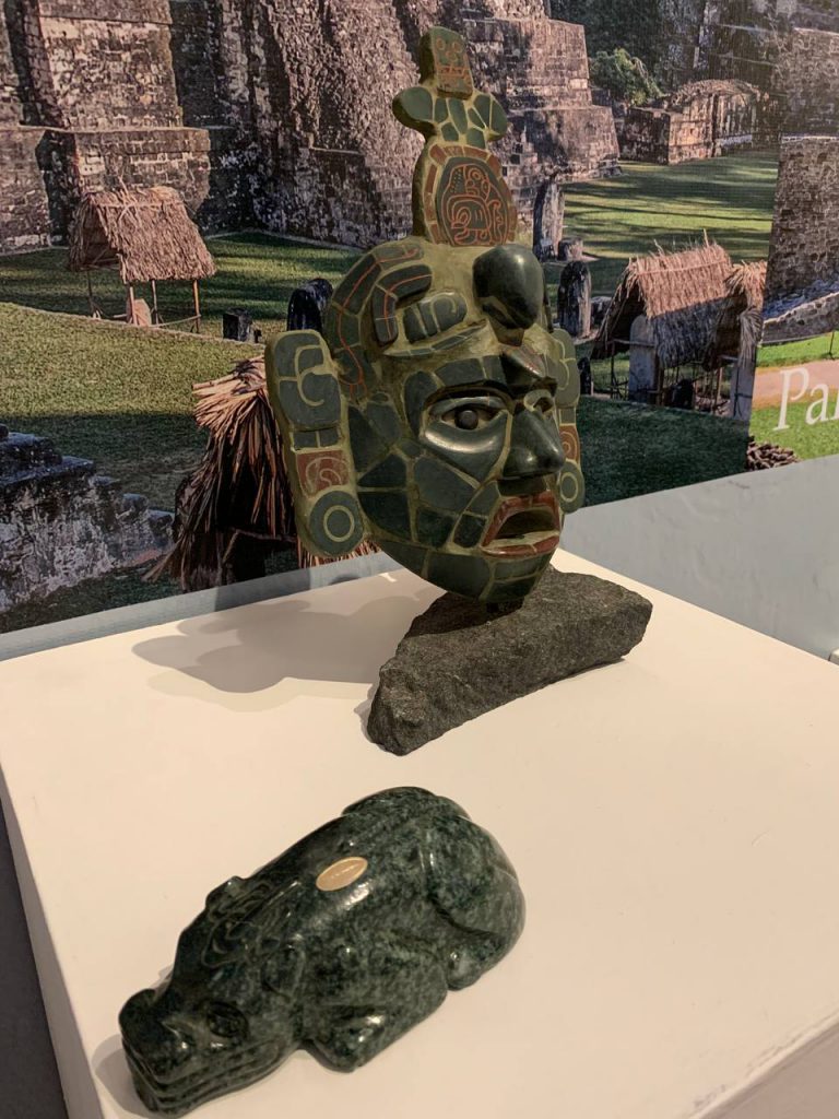 Abre al público la exposición Jade Maya de Guatemala en el MAQRO