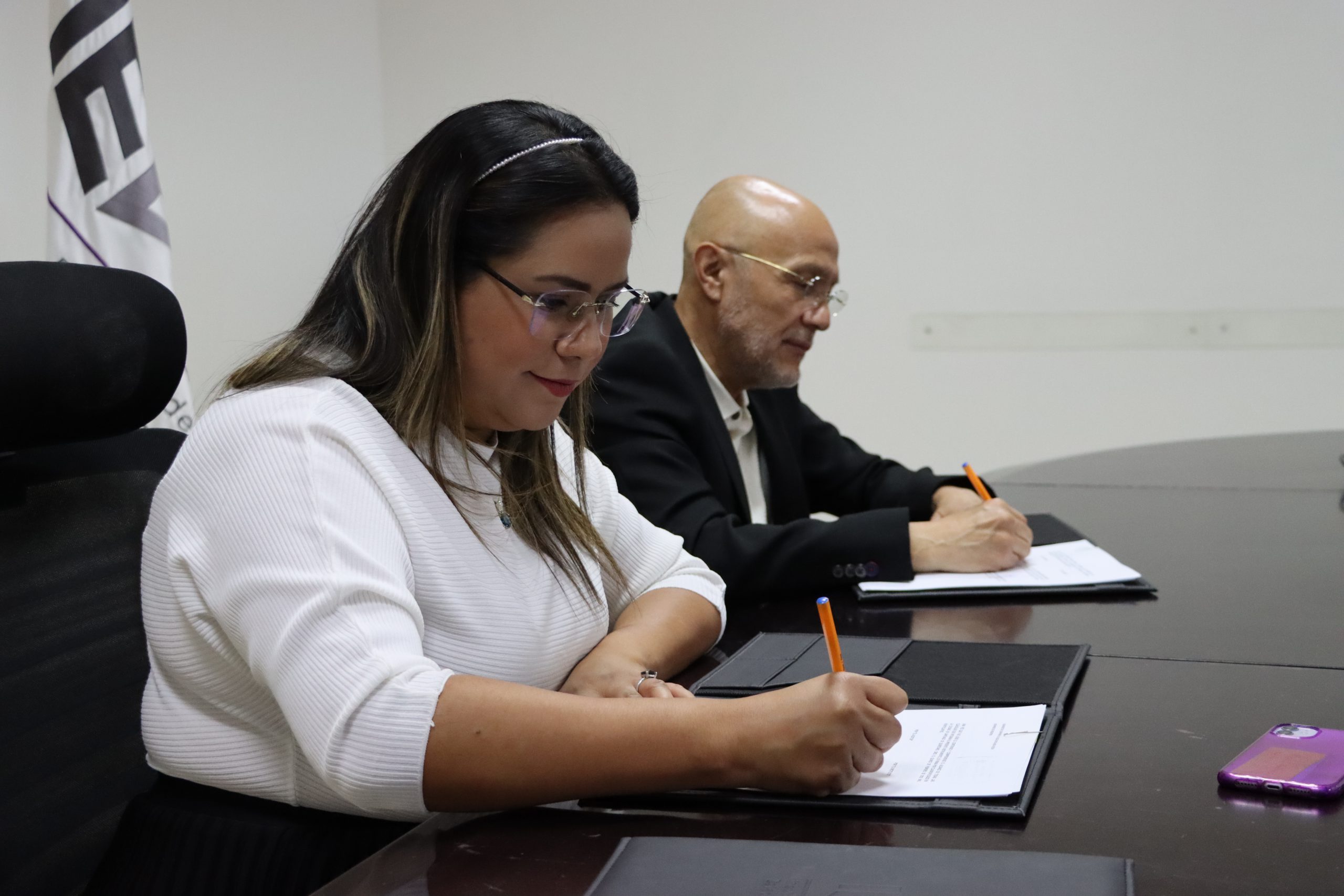 Firma IEEQ convenio con la UNAM para auditar el PREP - Quadratin Querétaro