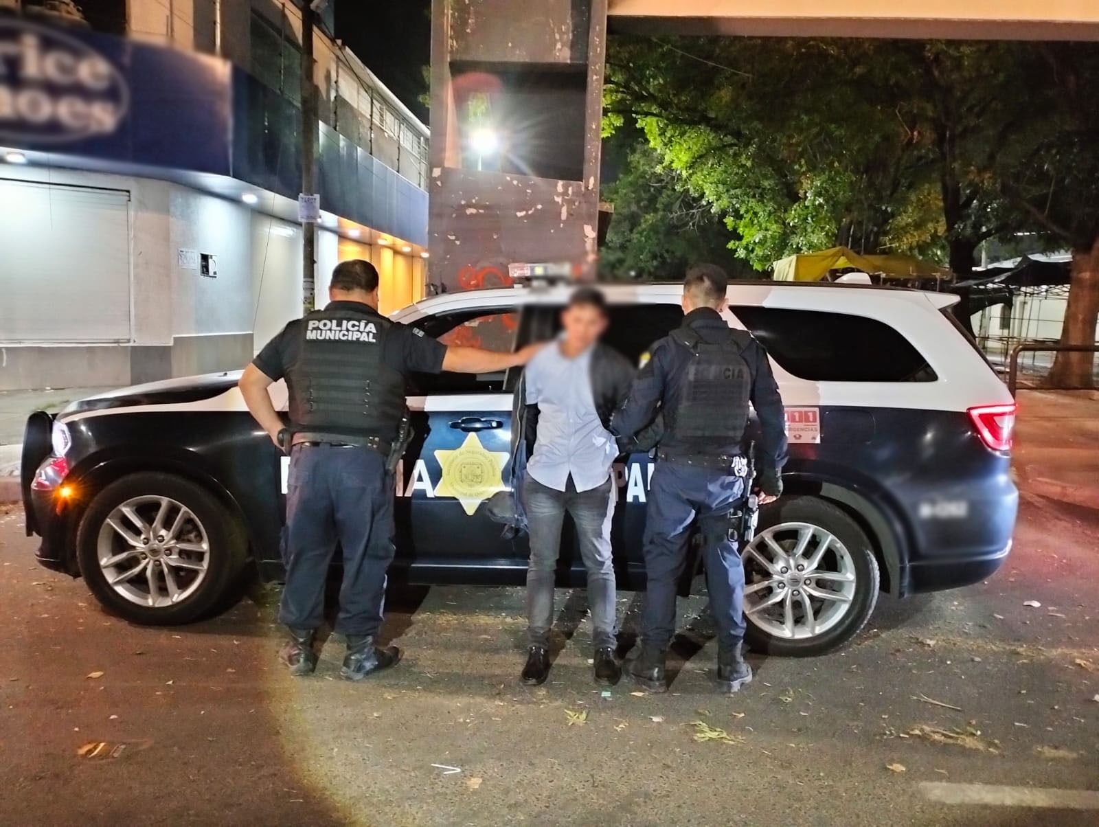 Policía de Querétaro detiene a hombre por robo en el Centro Histórico ...