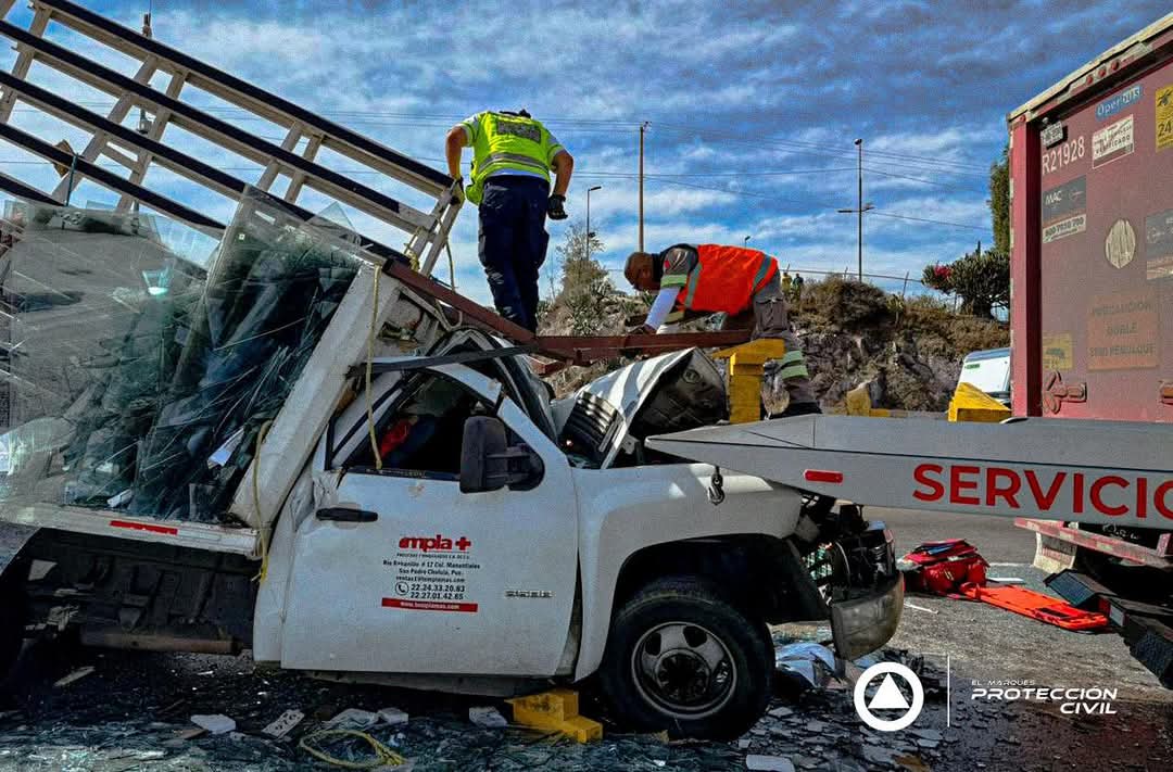Choque de camioneta deja 4 heridos en el noreste - Quadratin Querétaro