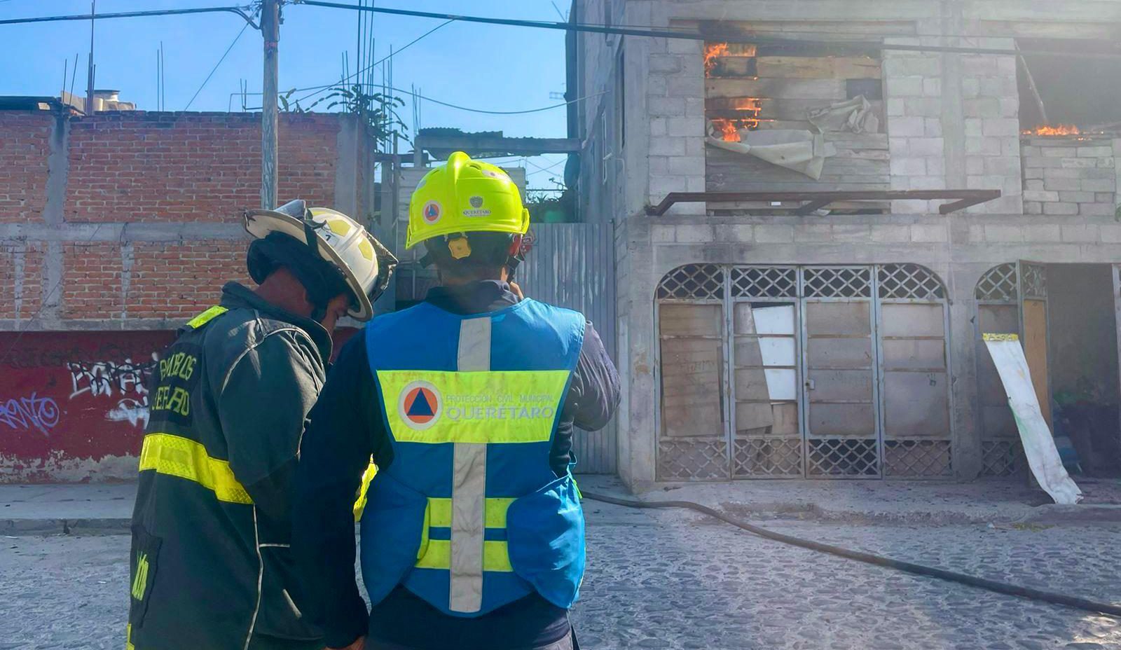 Atienden incendio en vivienda de la colonia Menchaca