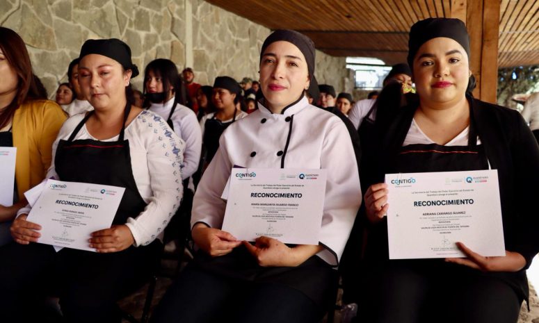 Capacitan a 40 mujeres en Huimilpan para fomentar autoempleo