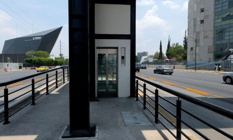 En funcionamiento los 3 elevadores de la estación Universidad en P5F