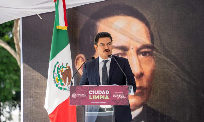 Oaxaca de Juárez honra legado de Benito Juárez en aniversario luctuoso