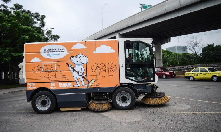 Refuerza Querétaro la limpieza con barredoras mecánicas