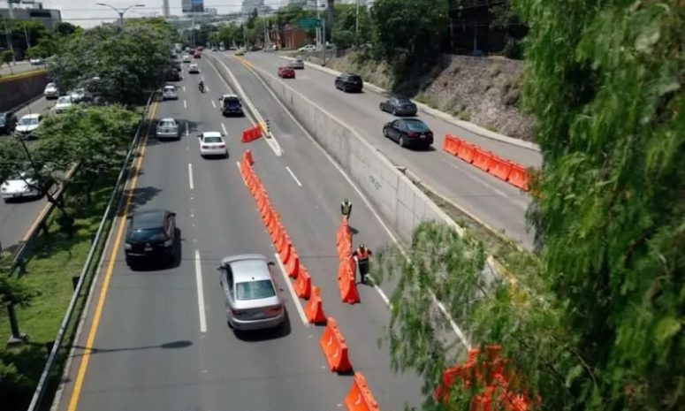 Cierran tramo de Bernardo Quintana por obras de reparación