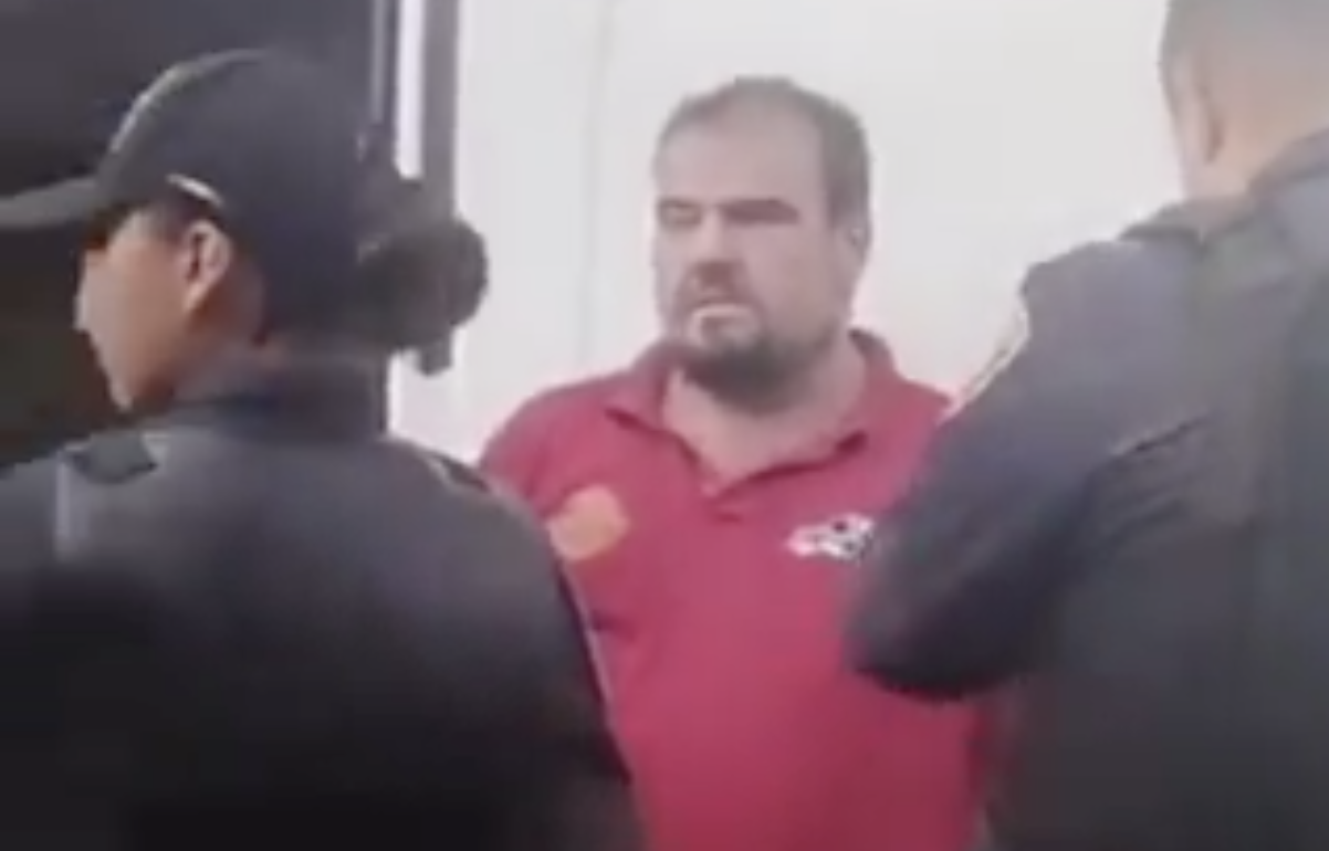 Drunk IMSS driver fired and detained after accident in CDMX