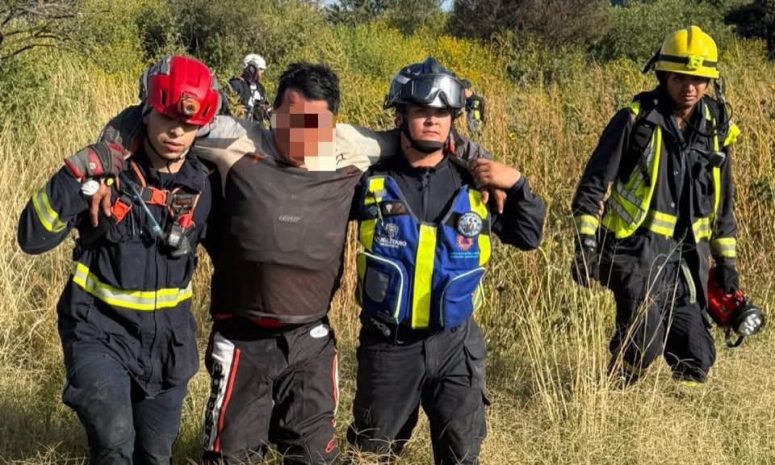 Rescatan a senderistas extraviados en Peña Colorada