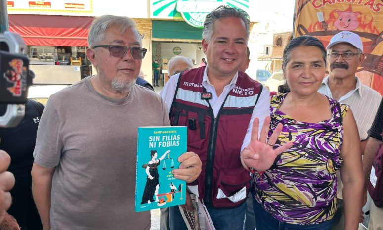 Santiago Nieto escucha a vecinos en Cerrito Colorado