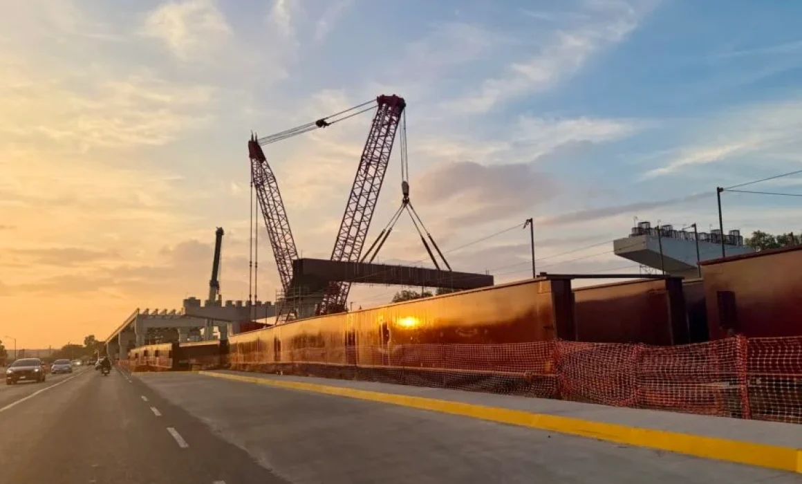 El Marqués will have the main railway station