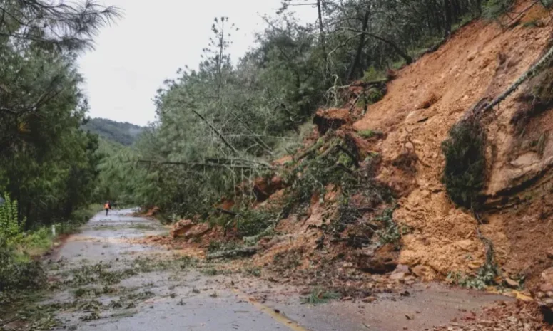 Sin personas lesionadas por derrumbes registrados en la Sierra Gorda