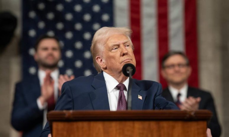 Cuestiona Trump la eliminación de carruajes en Central Park 