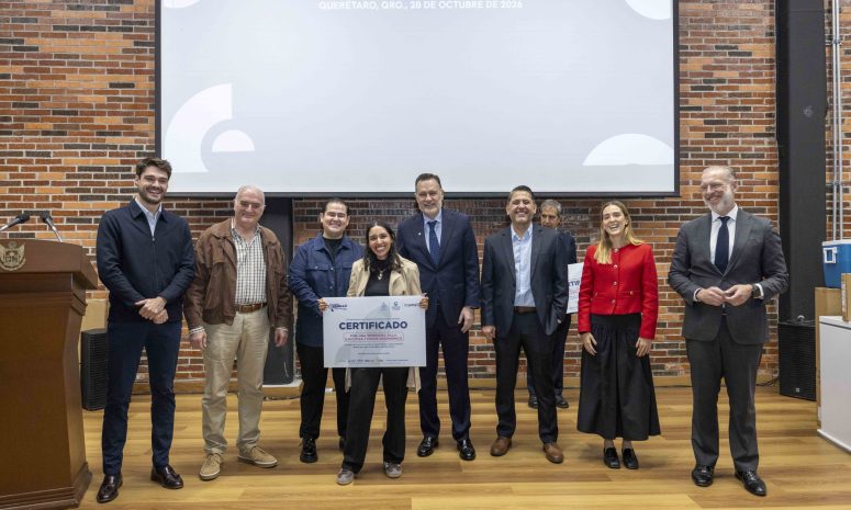 Reciben emprendedores apoyos de hasta 8 mil pesos