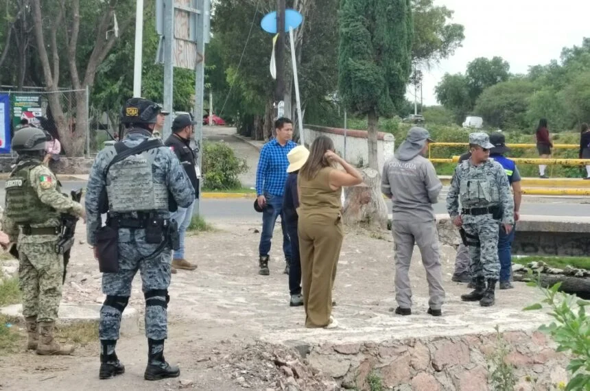 They carry out a preventive tour of the Querétaro River
