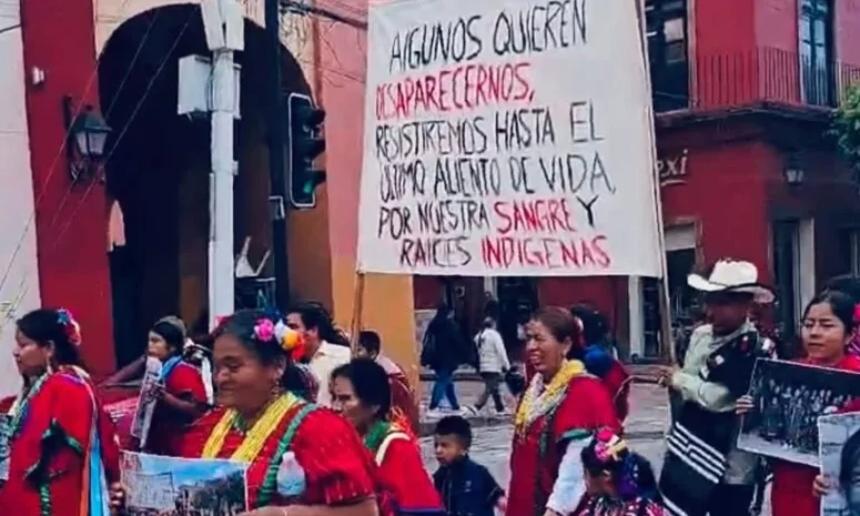 Pueblos originarios celebran el 12 de octubre en el Centro Histórico