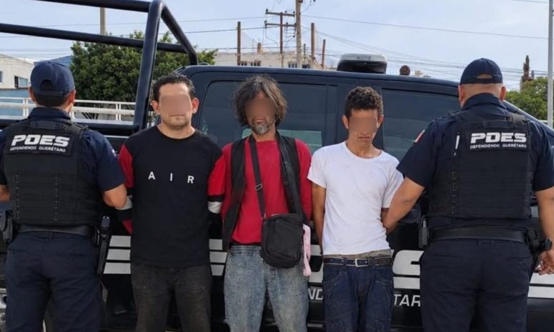 Detienen a tres narcomenudistas en Corregidora