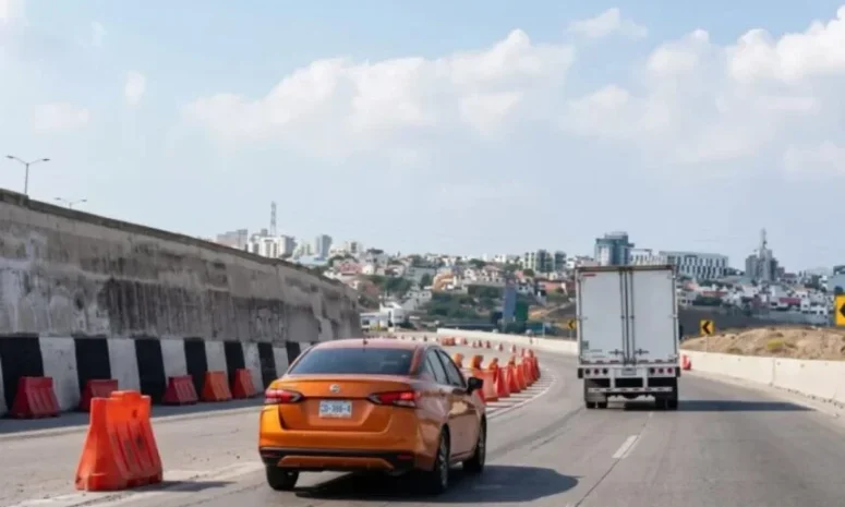 Abren gradualmente carriles en la carretera México-Querétaro
