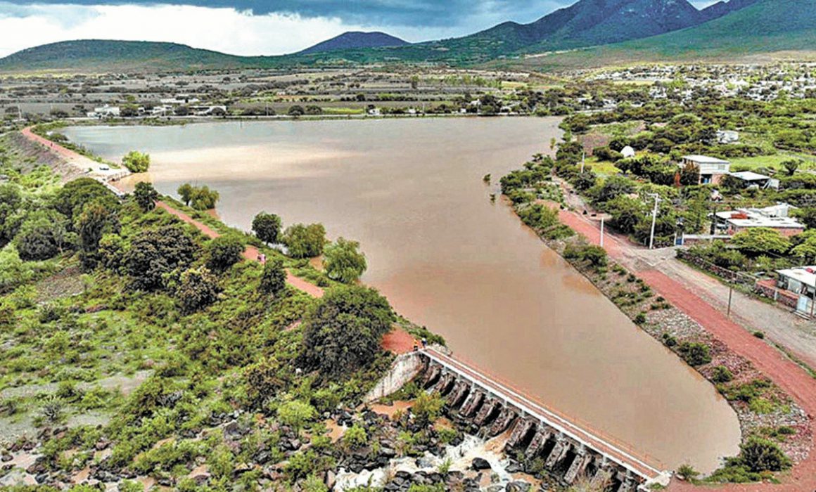 They maintain surveillance in dams against runoff